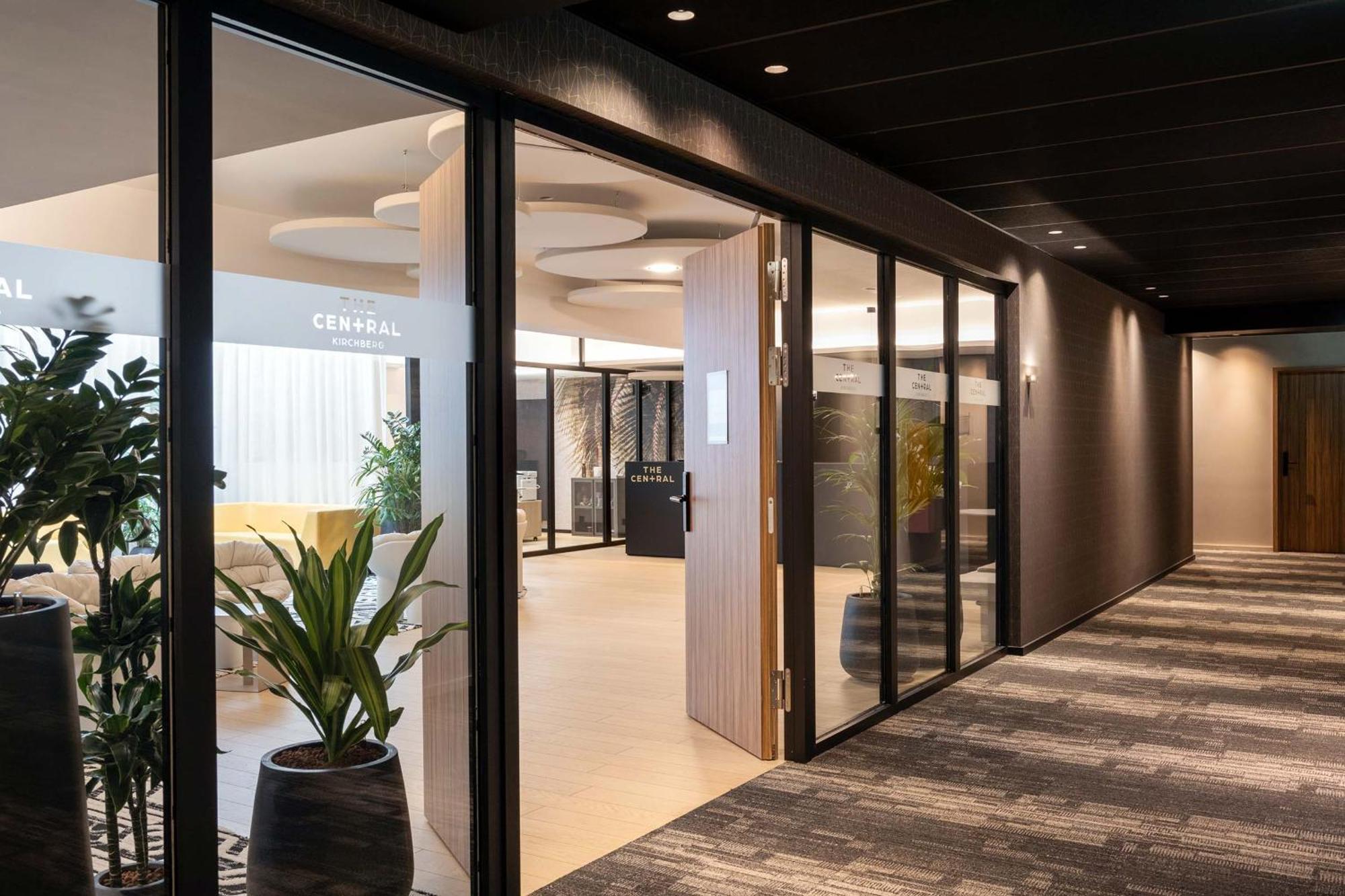 The Central Kirchberg - Smart Aparthotel Luxemburgo Exterior foto